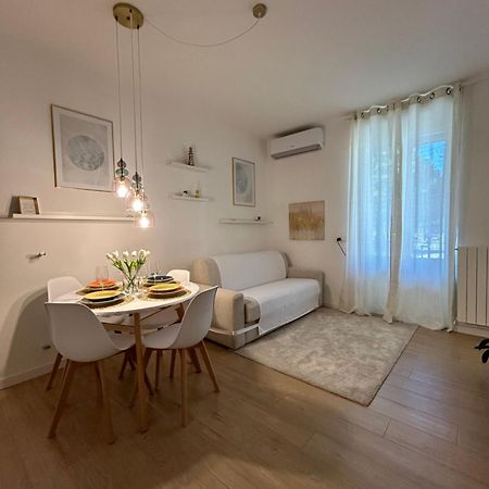 V&C Home Rental Specialist Appartamenti Fronte Lago Maggiore Germignaga Buitenkant foto