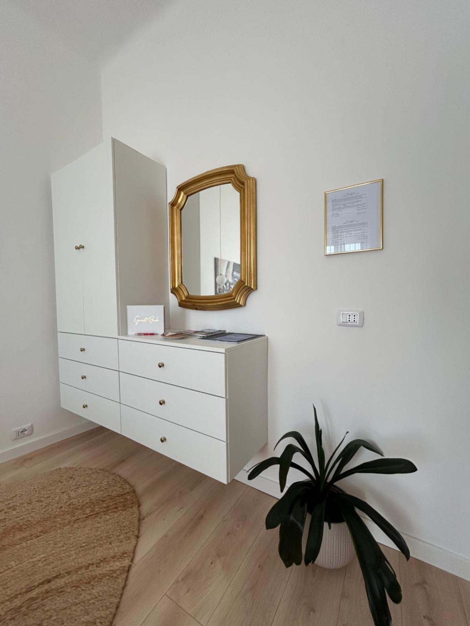 V&C Home Rental Specialist Appartamenti Fronte Lago Maggiore Germignaga Buitenkant foto