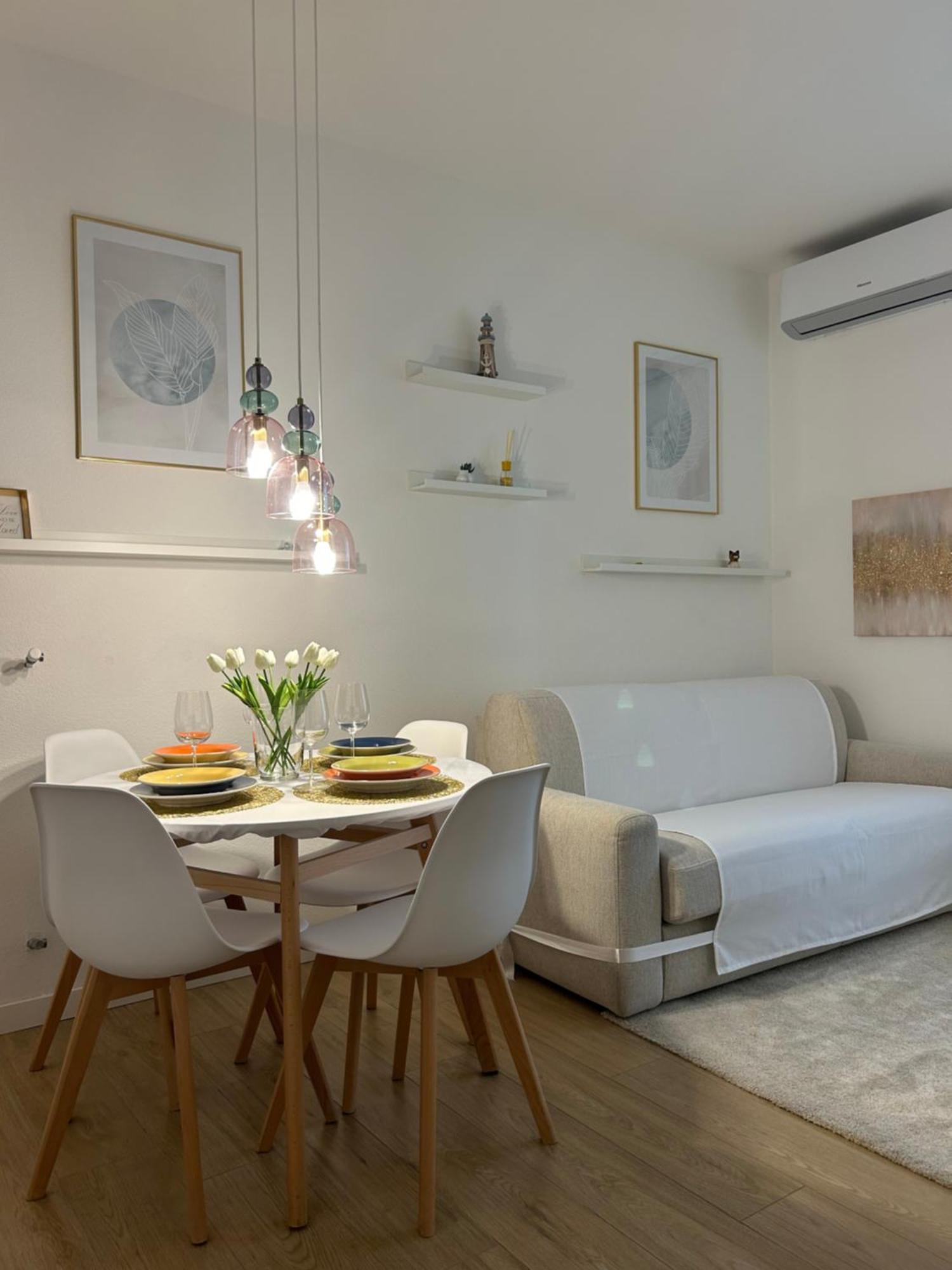 V&C Home Rental Specialist Appartamenti Fronte Lago Maggiore Germignaga Buitenkant foto