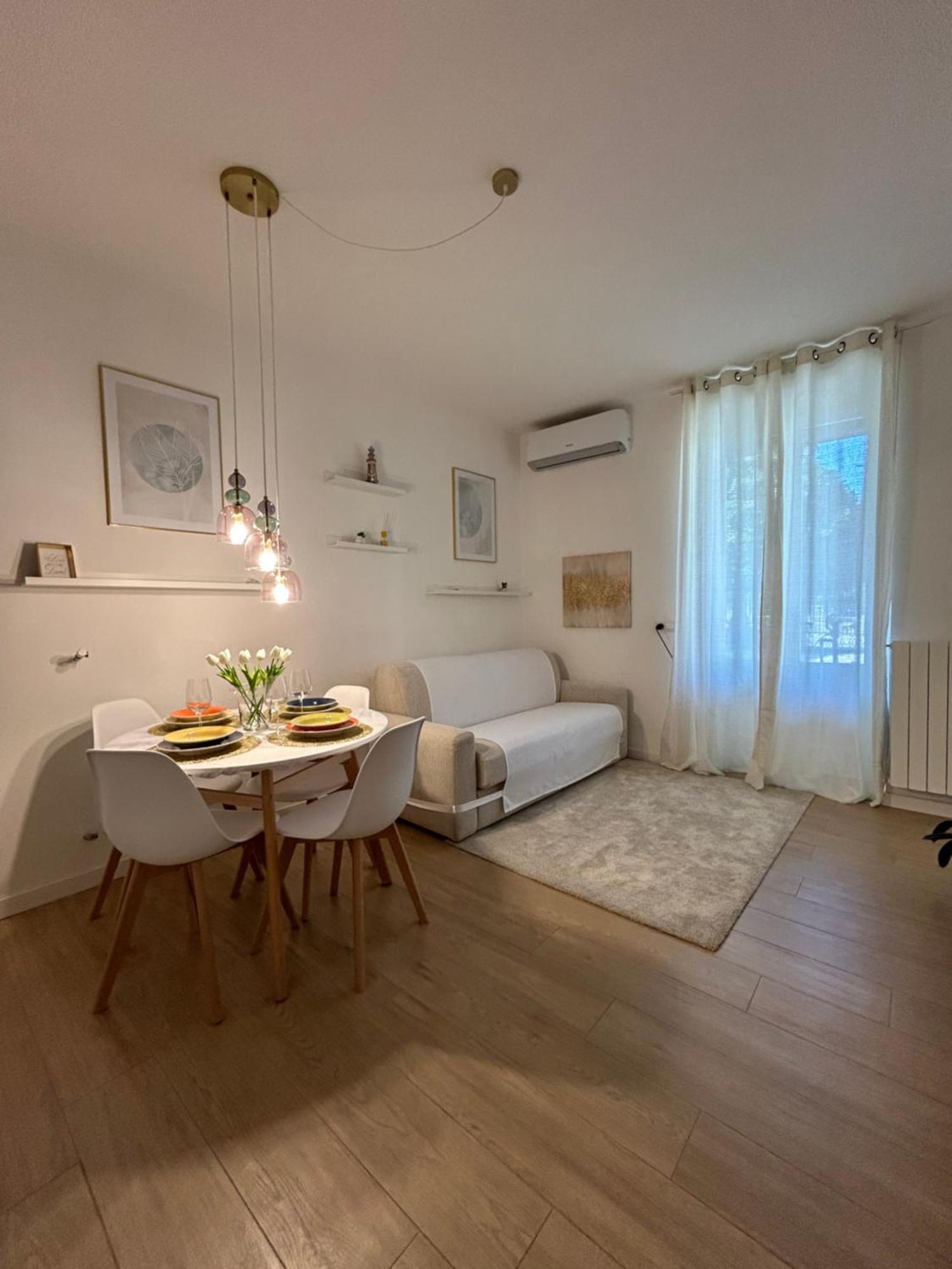 V&C Home Rental Specialist Appartamenti Fronte Lago Maggiore Germignaga Buitenkant foto
